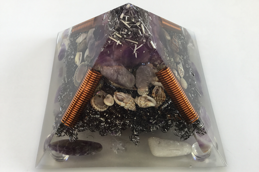 Pyramid (medium)